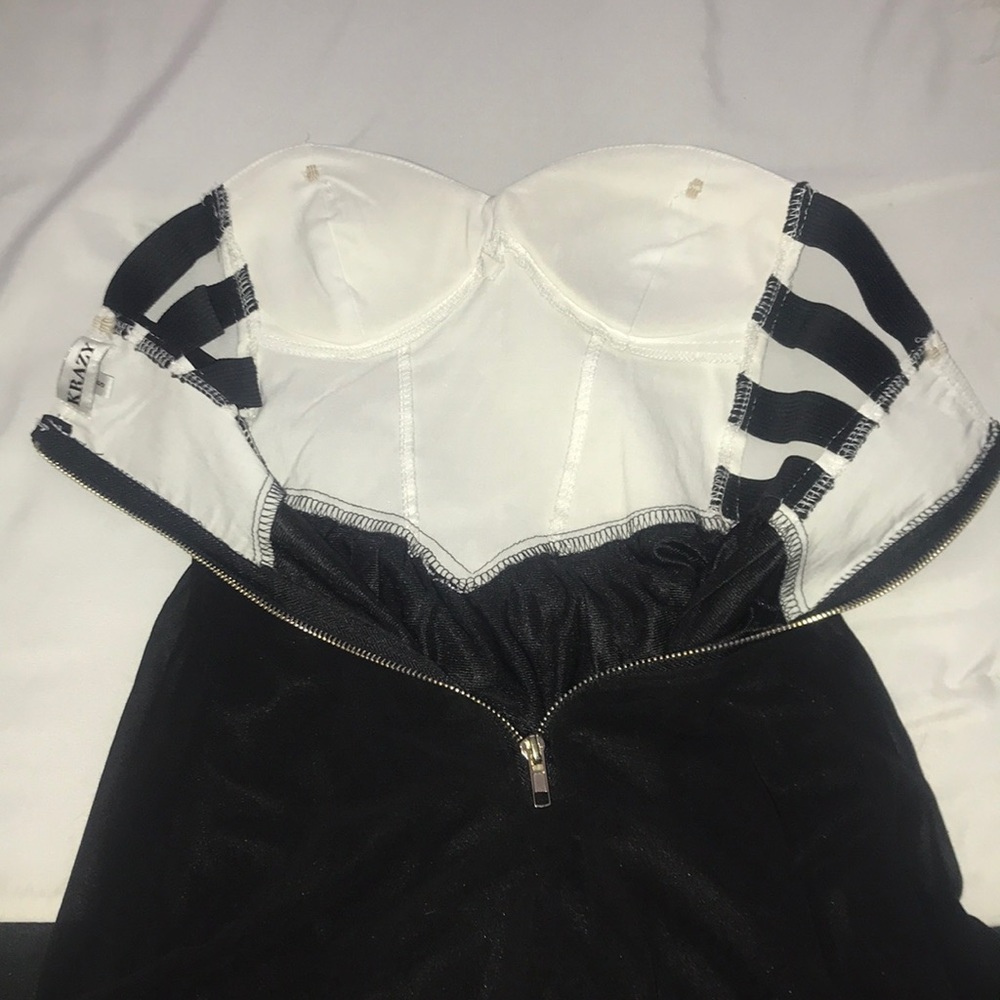 High-Low Dress 🖤 - Picture 6 of 8